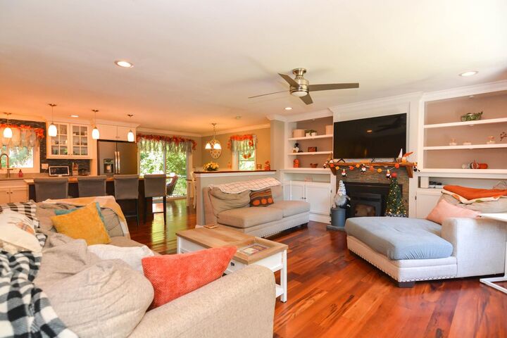 Property Photo:  11 Rotterdam Drive  NH 03054 