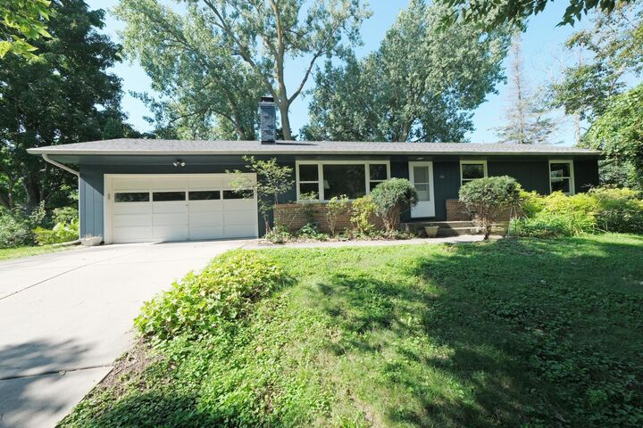 Property Photo:  148X Ridgeview Lane  MN 55391 