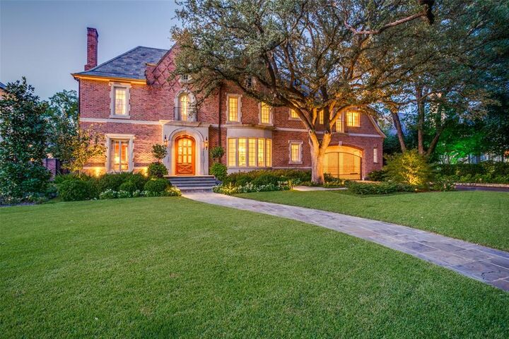 Property Photo:  3820 Potomac Avenue  TX 75205 