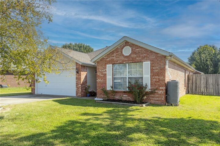 1366 S Camellia Lane  Fayetteville AR 72704 photo