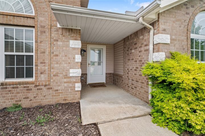 1901 Columbus Road  Bentonville AR 72713 photo