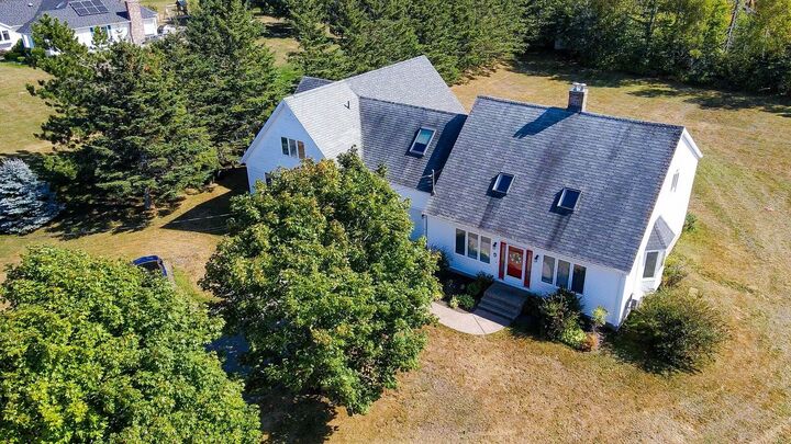 Property Photo:  6 Fox Run Drive  PE C1E 2J1 