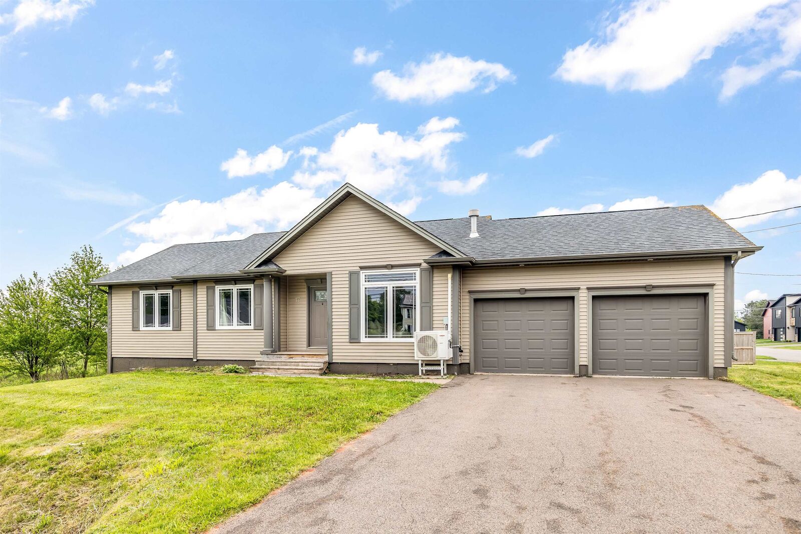 Property Photo:  17 Royalty Road  PE C1E 3E7 