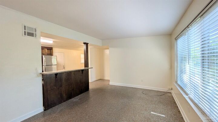 Property Photo: 2120 Curry Cir FL 32504