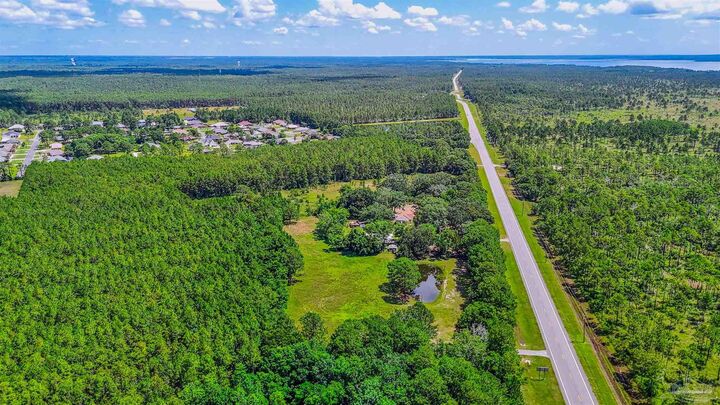 Property Photo:  939 Avalon Blvd  FL 32583 