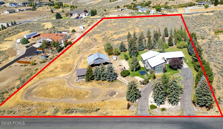 Property Photo: 1385 E 1650 N UT 84032