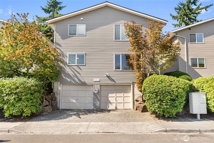 1304  Chestnut Street 5  Everett WA 98201 photo
