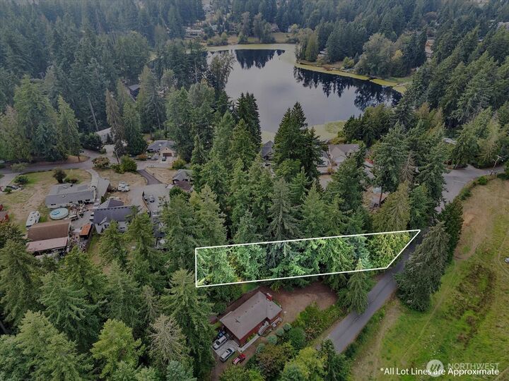Property Photo:  7513  Locust Ext  E  WA 98391 