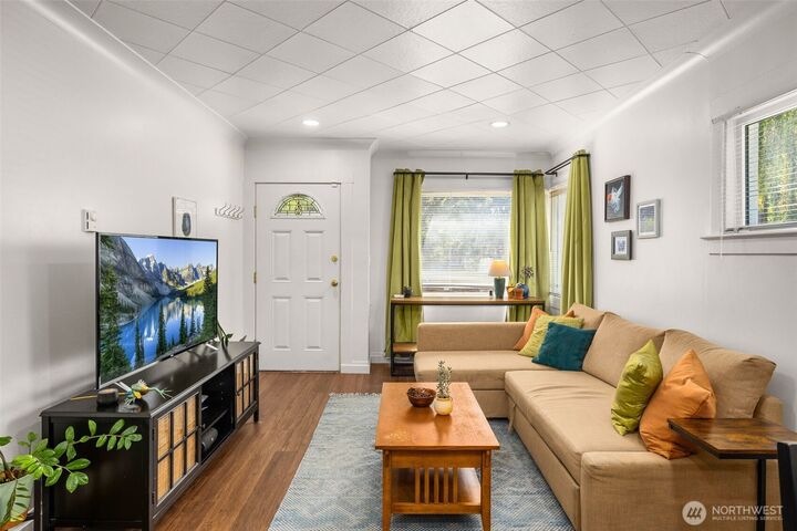Property Photo: 4208 S Genesee Street WA 98118