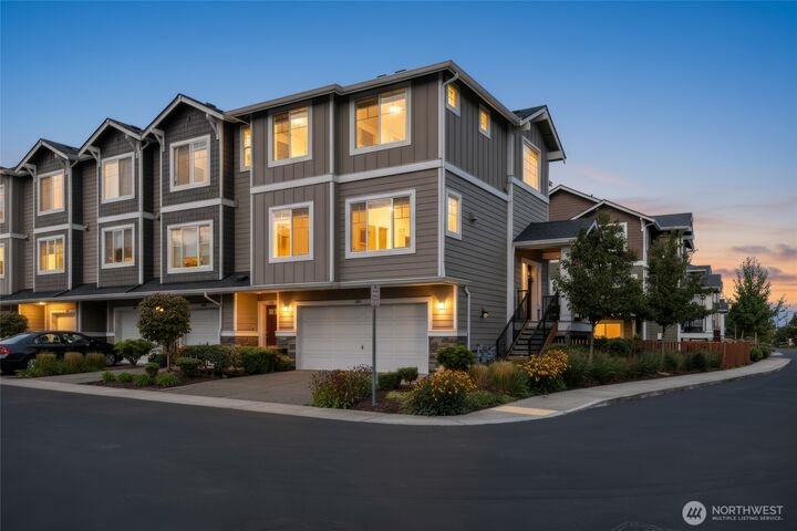 Property Photo: 3011 35th Street WA 98201