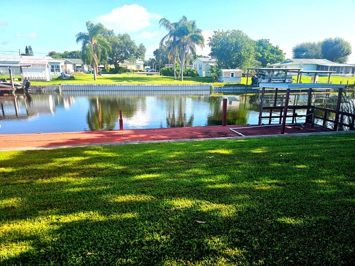 Property Photo:  2043 SE 34th Lane  FL 34974 