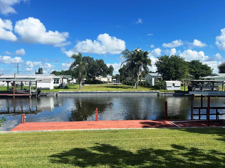 Property Photo:  2043 SE 34th Lane  FL 34974 