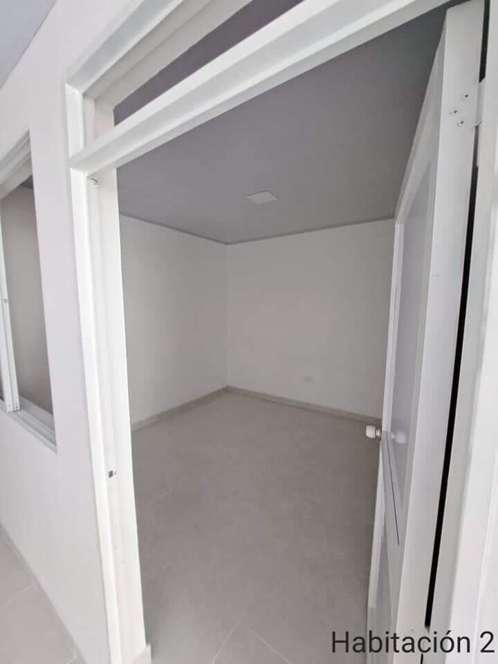 Property Photo:  2 Cra. 2 Bis B 2847  OU 00000