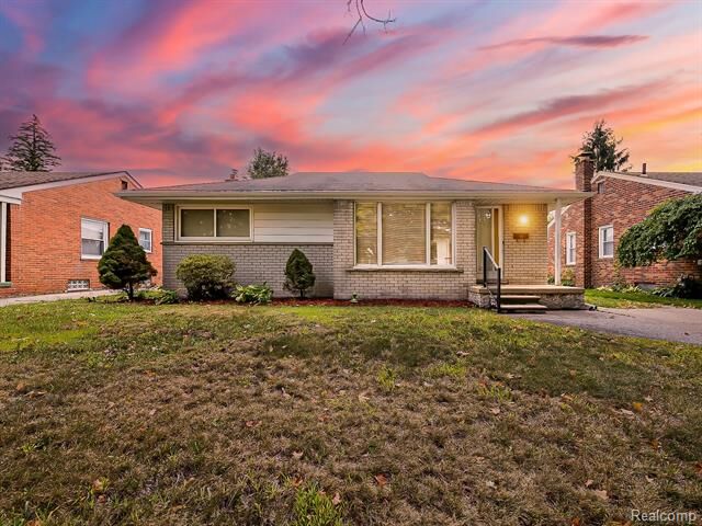 17694 Fox  Redford Twp MI 48240 photo