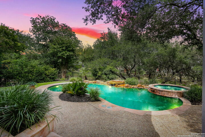 Property Photo: 24630 Bogey Ridge TX 78260