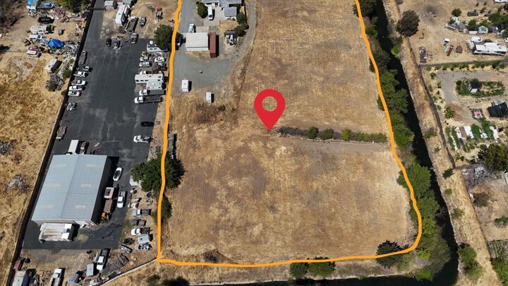 5444 Dry Creek Road  Sacramento CA 95838 photo