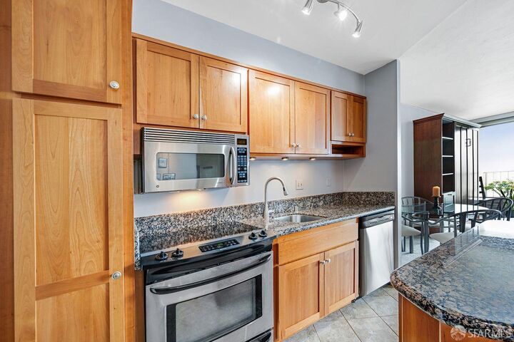 Property Photo:  1200 Gough Street 13B  CA 94109 