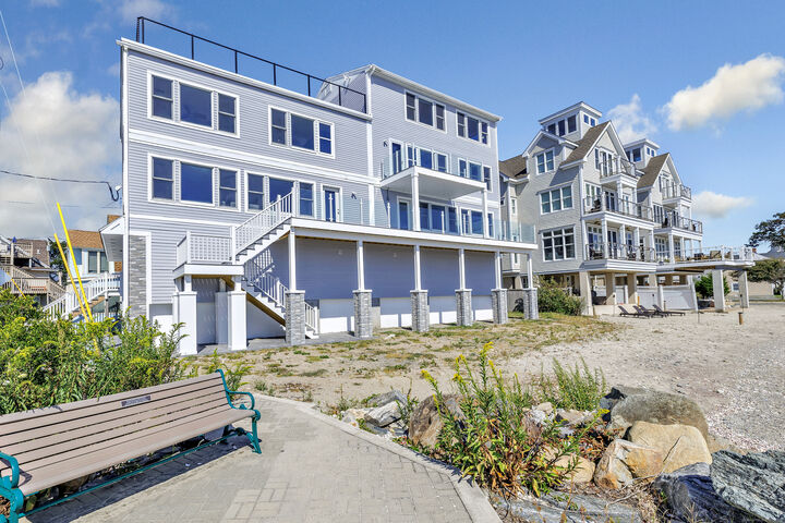 Property Photo:  9 Stowe Avenue  CT 06460 