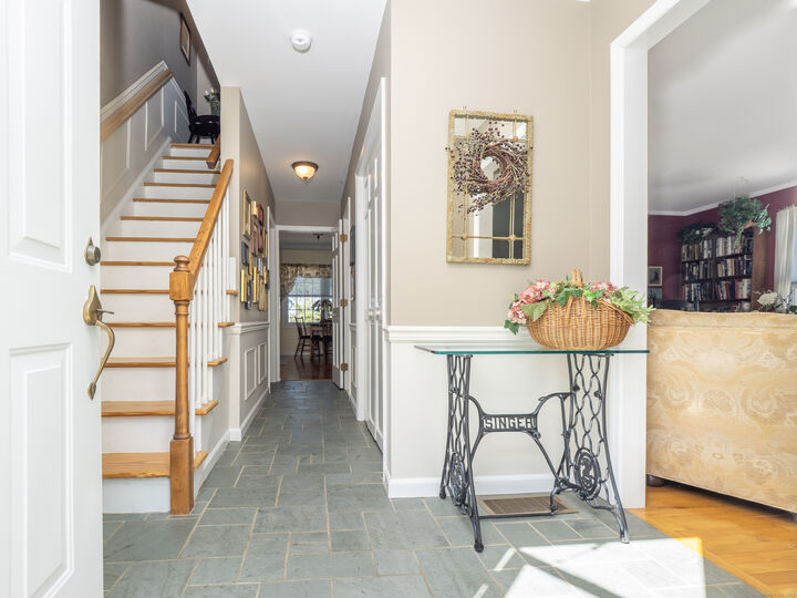 Property Photo:  19 Prospect Ridge Apt 14  CT 06877 