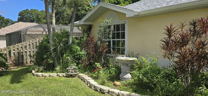 Property Photo: 589 Janus Road NE FL 32907