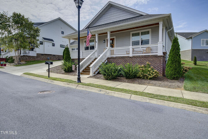 Property Photo: 301 Princeton Gardens Drive TN 37601