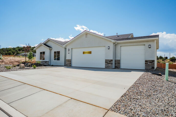 Property Photo:  606 S Foundation Trail Trail  UT 84720 