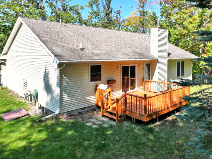 Property Photo: 1439 Apple Hill Circle MI 49735