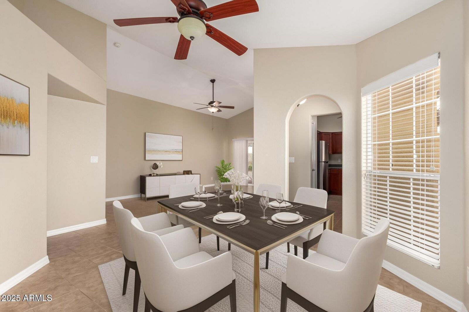 Property Photo: 502 E Topeka Drive AZ 85024