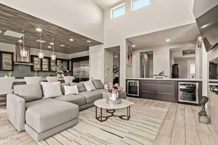 Property Photo: 11707 W Dove Wing Way AZ 85383