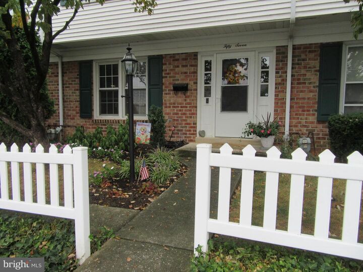 57 W Vine Street  Shiremanstown PA 17011 photo