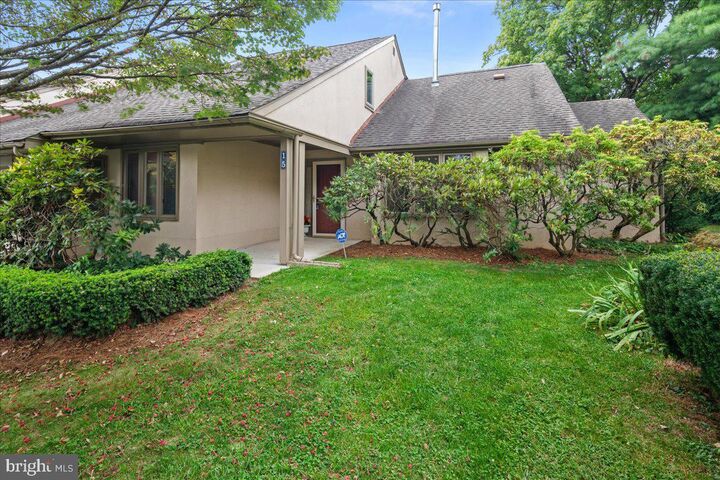 Property Photo:  681 Meetinghouse Road 15  PA 19027 