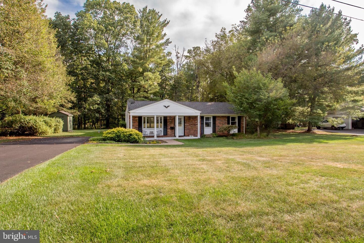 Property Photo:  5 Deer Path  NJ 08848 