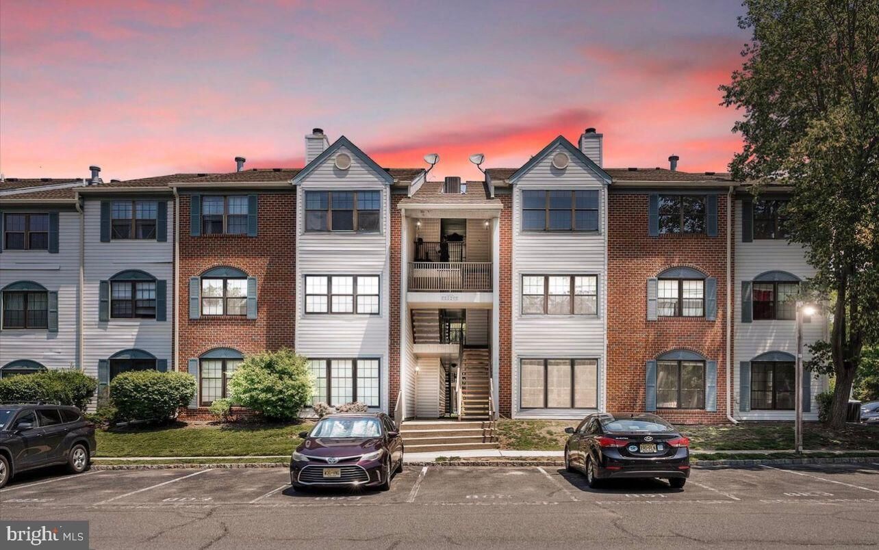 Property Photo:  65 Joyner Court  NJ 08648 