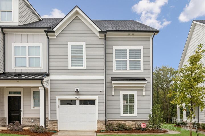 Property Photo:  9420 Munsing Drive  NC 28269 