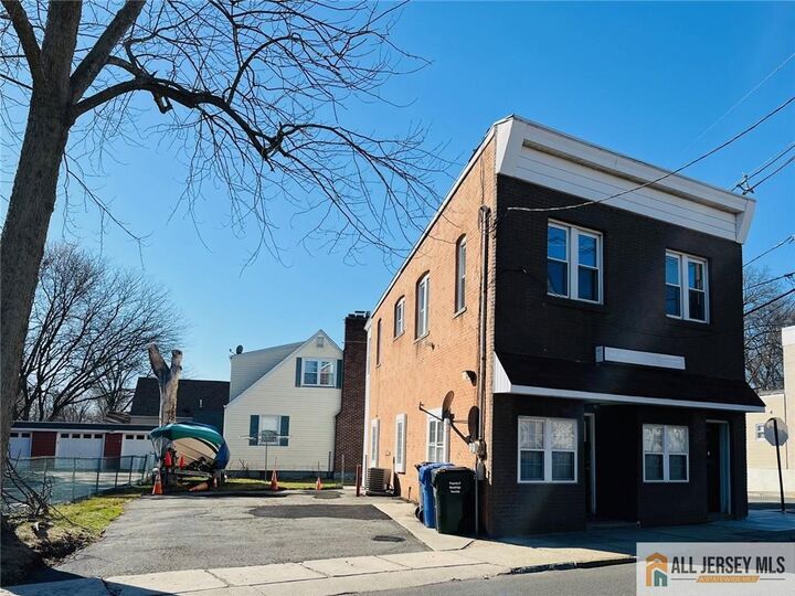 Property Photo:  97 Ford Avenue 1  NJ 08863 