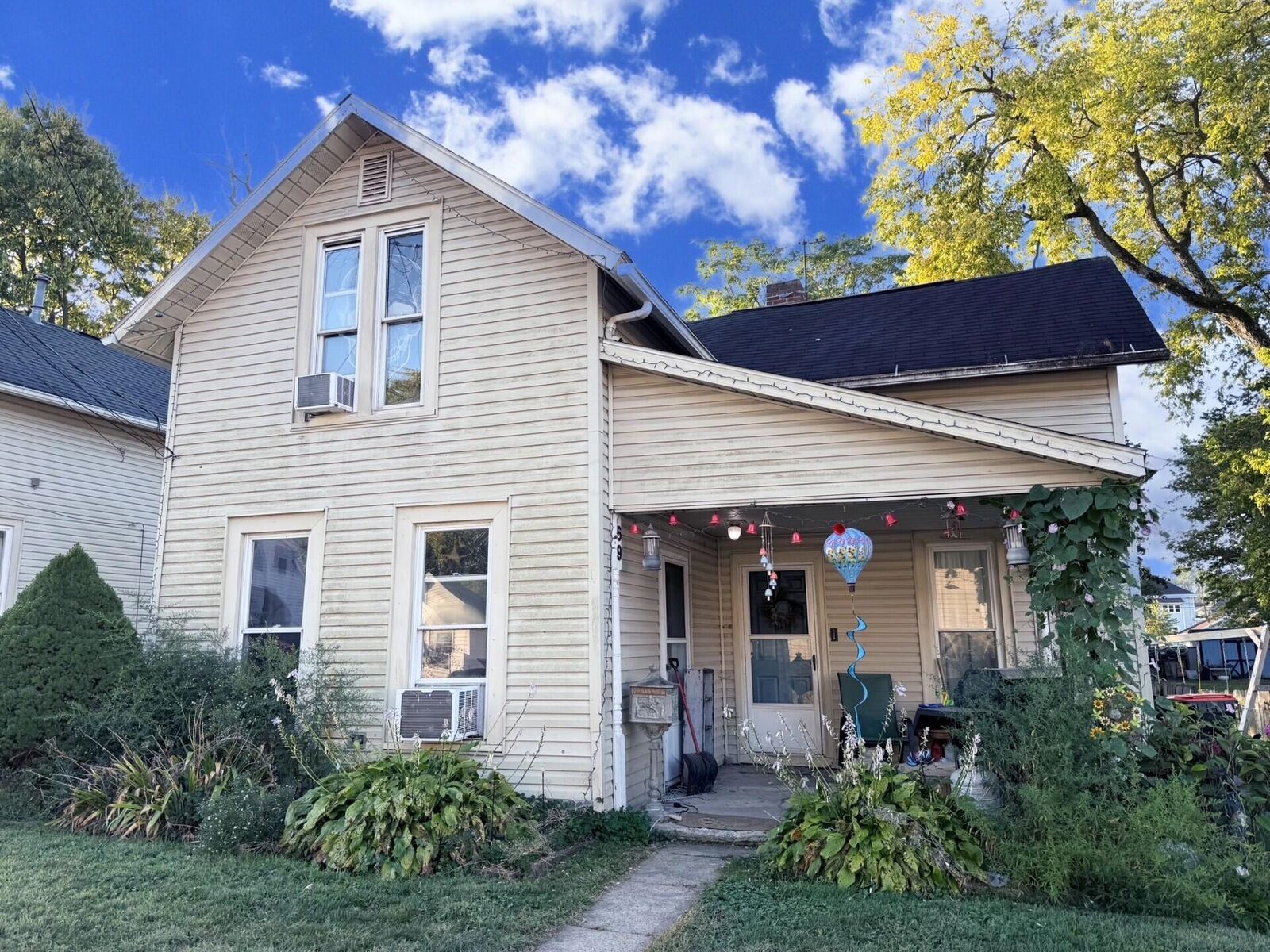 Property Photo:  69 Wallace Street  OH 43055 
