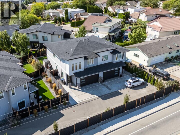 Photo de la propriété:  136 Summerhill Place  BC V1V 1T6 