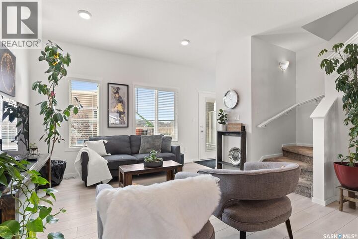 Property Photo:  5108 Primrose Green Drive E  SK S4V 3S5 
