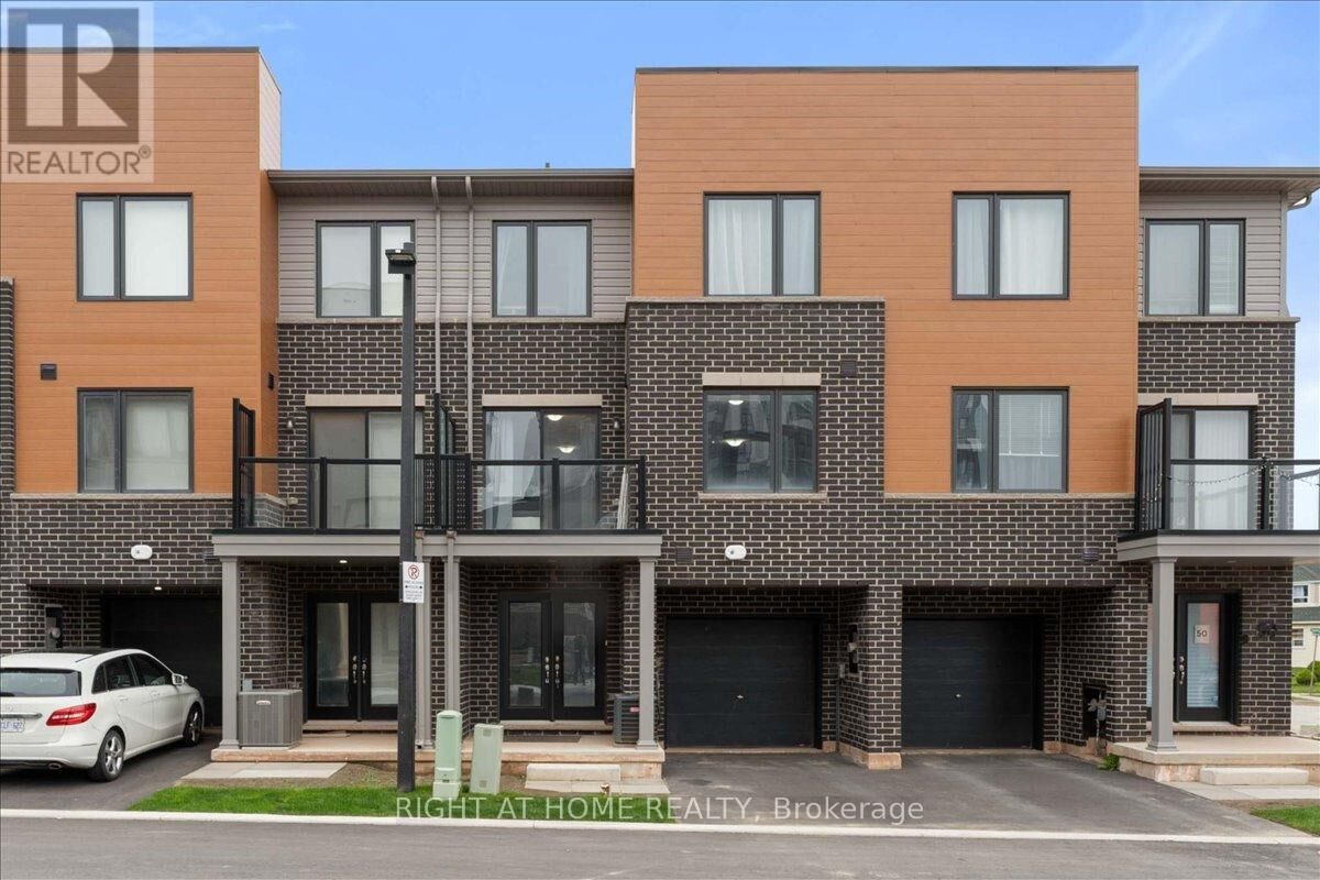 Photo de la propriété:  52 Dryden Lane  ON L8H 0B6 