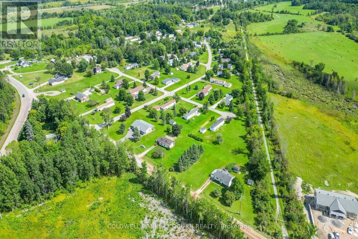 Property Photo: 65 Pleasant View Drive ON K7V 0A5