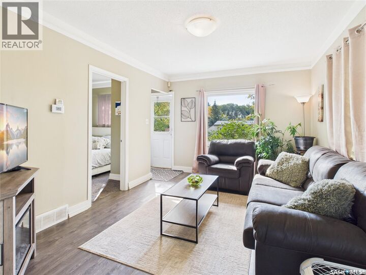 Property Photo:  530 7th Street E  SK S6V 0S5 