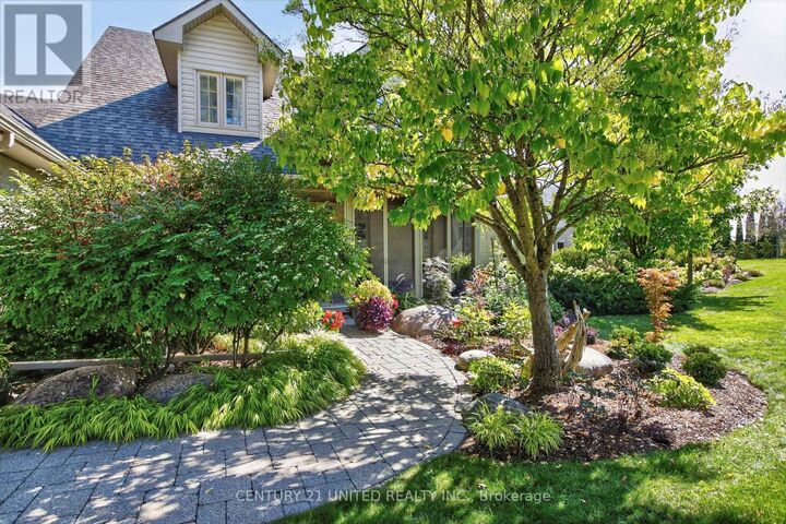 Photo de la propriété: 9 Maplehill Drive ON K9J 0E5