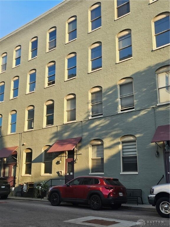 215 Ice Avenue 201  Dayton OH 45402 photo