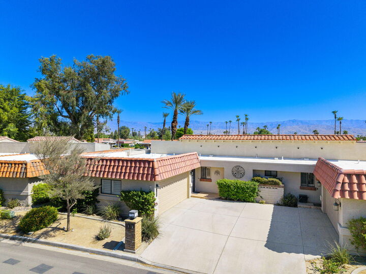 Property Photo:  40884 La Costa Circle E  CA 92211 