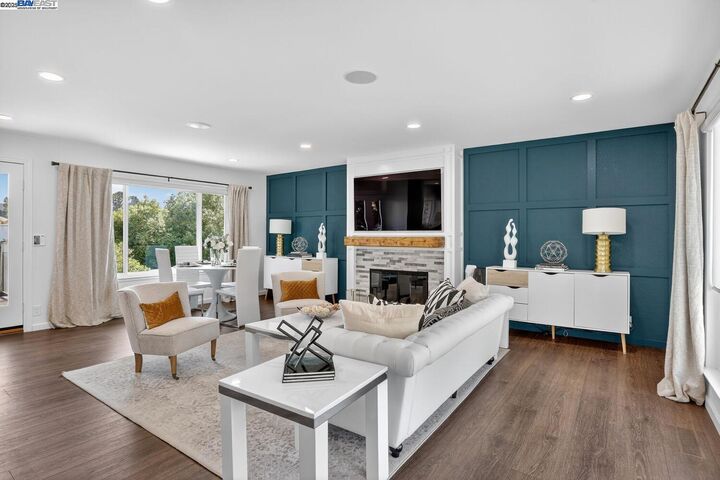 Property Photo: 3274 Red Leaf Ct CA 94542