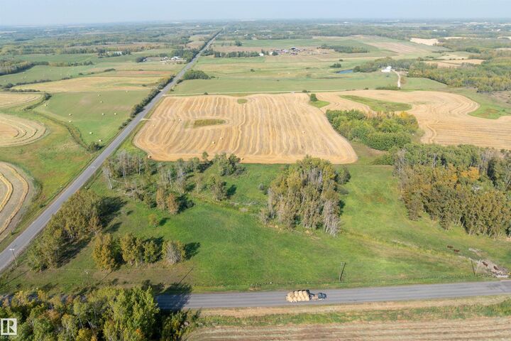Property Photo:  Range Road 231 Township Road 510  AB T8B 1K5 