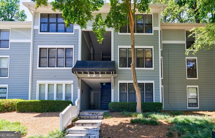 Property Photo:  215 Summit North Drive NE  GA 30324