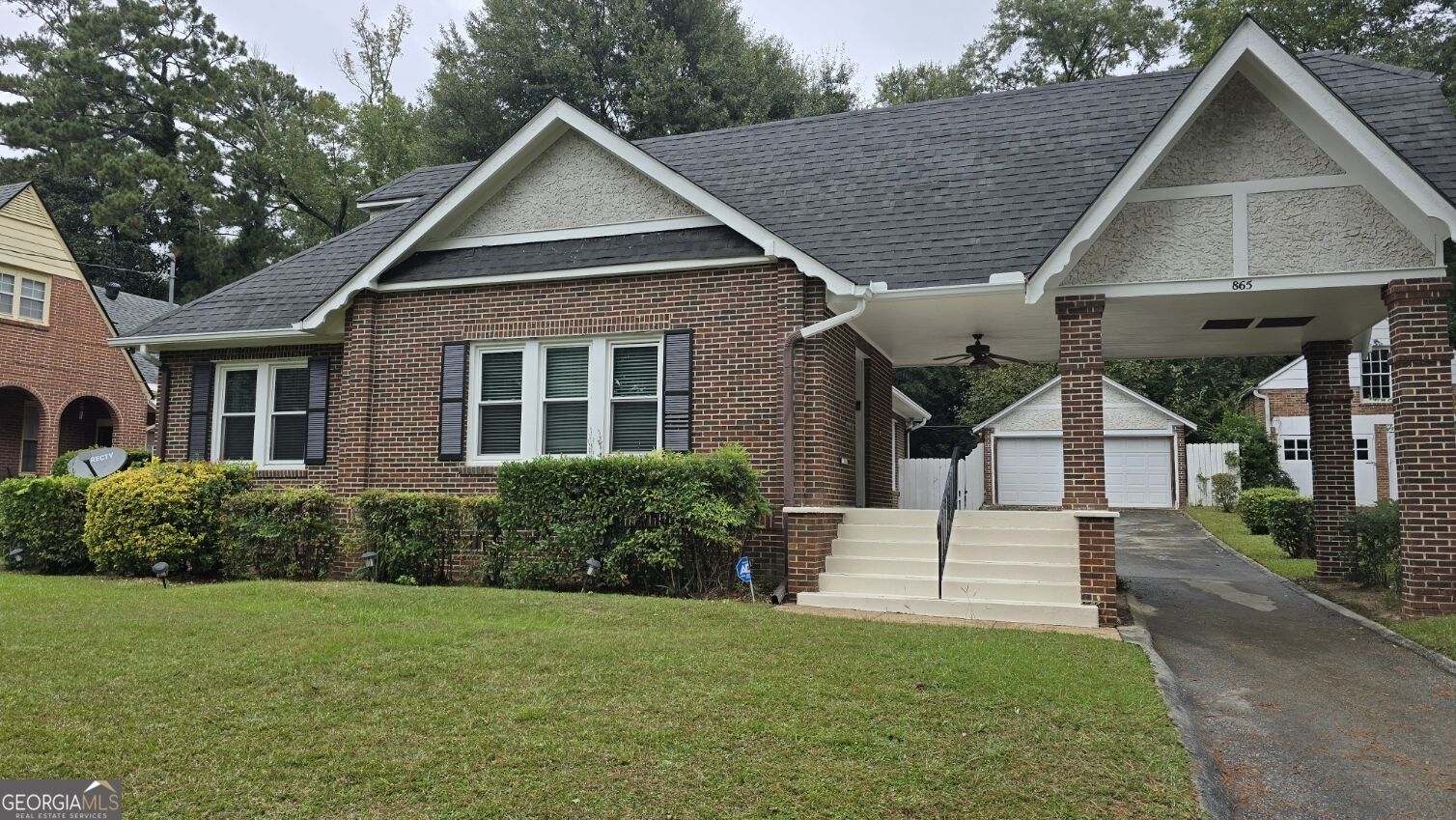 Property Photo: 865 Nottingham Drive GA 31211