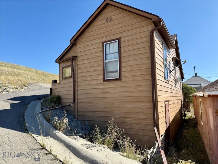 Property Photo: 112 Belle Street MT 59701