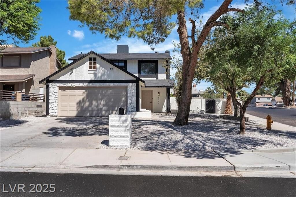 Property Photo: 5444 Alpaca Circle NV 89142